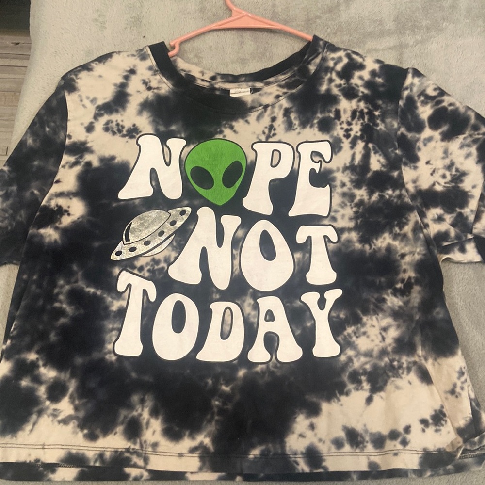 Tie-dye black and white cropped T-shirt